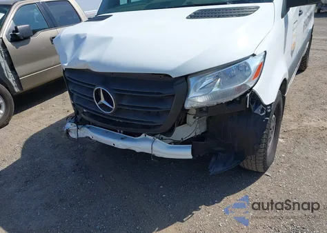 2021 Mercedes-Benz Sprinter 2500 Standard Roof I4 Diesel z USA, uszkodzony, nr VIN W1Y4DBHY4MT063937